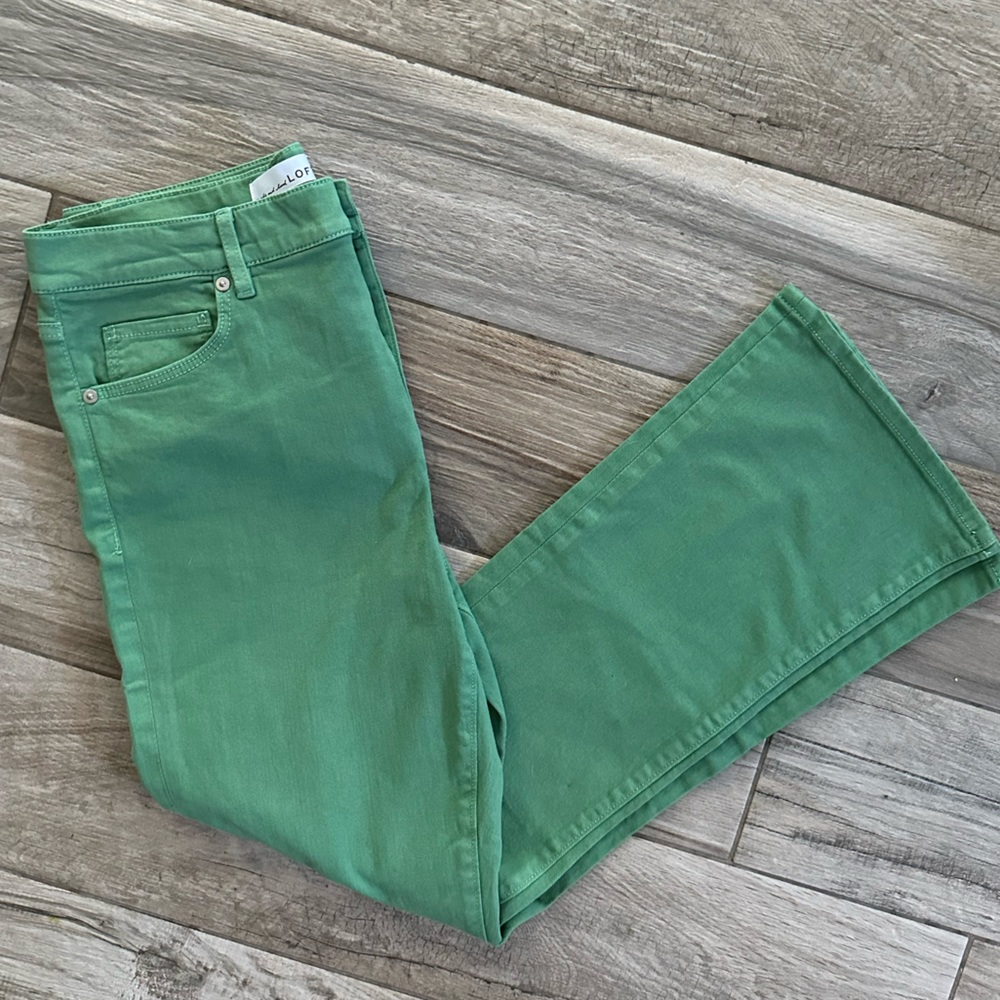 NWOT - never worn - Unpicked Hem High Rise Kick Crop Jeans in Green - current